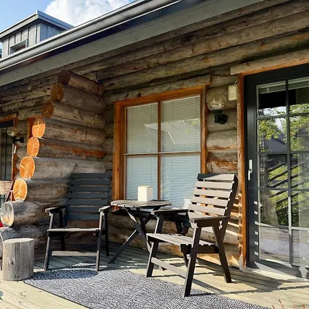 Hillavilla Cozy Holiday Home In The Heart Of Levi *